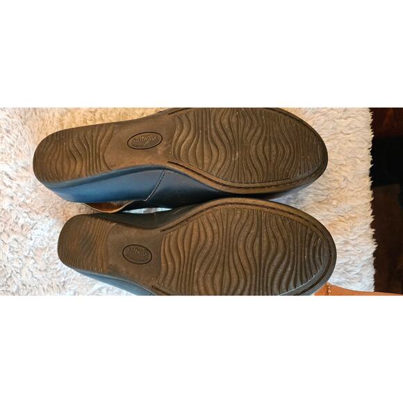 SoftWalk Sandy Slingback Flat Sandal Women Size 7.5M Navy Leather Comfort Within - Picture 3 of 5